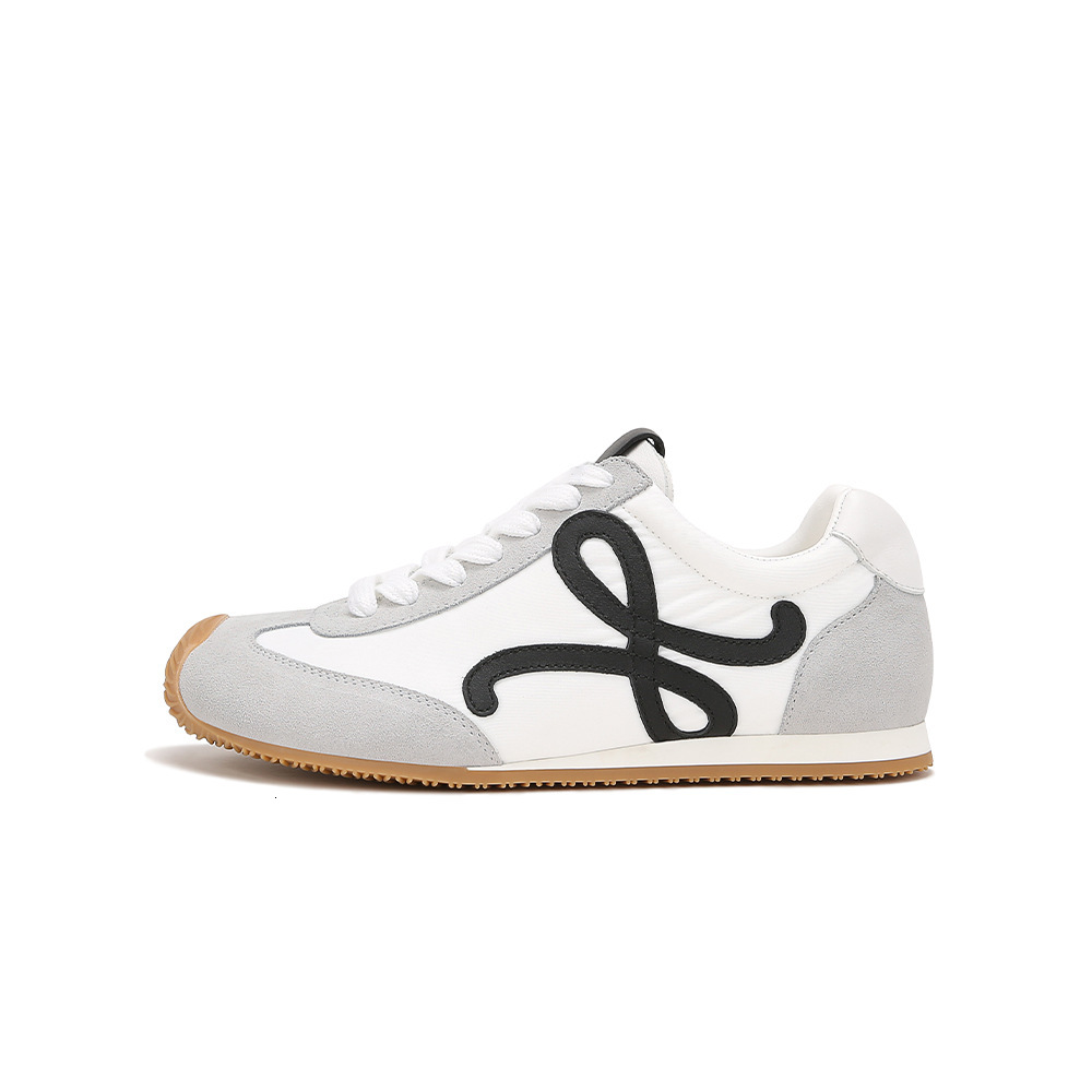 2025 New Su Yin Yin Same Style Crooked Toe Sports and Leisure Shoes Flat Bottom Lace Leather German Designer Fashion Training Women's Shoes