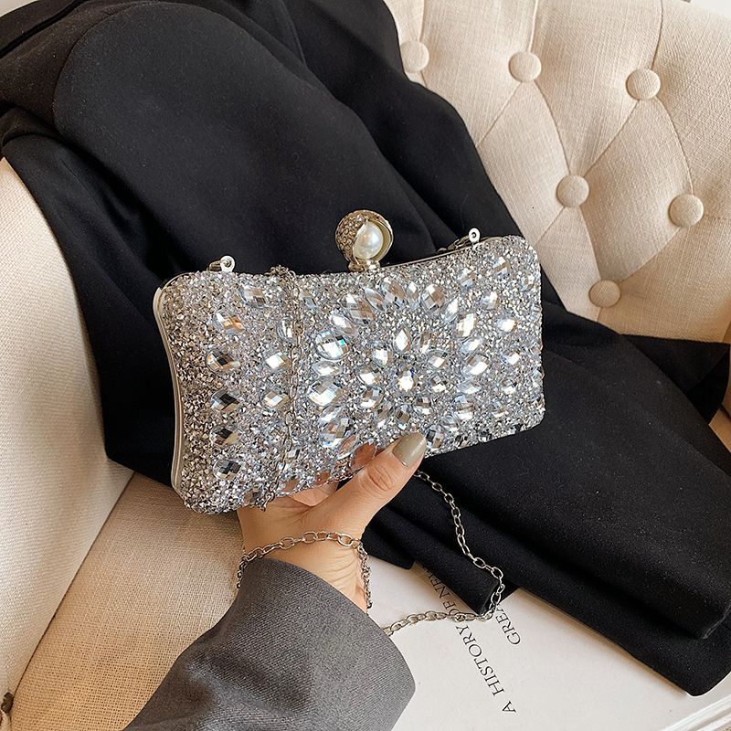 shiny and trendy 2025 casual new single shoulder crossbody bag sparkling diamond studded fashionable chain armpit bag