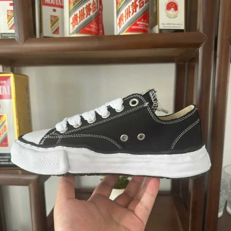 Peterson OG Sole Low Cut Men Wen hot Designer Casual Black White Sneakers Canvas Running Shoes Z250320