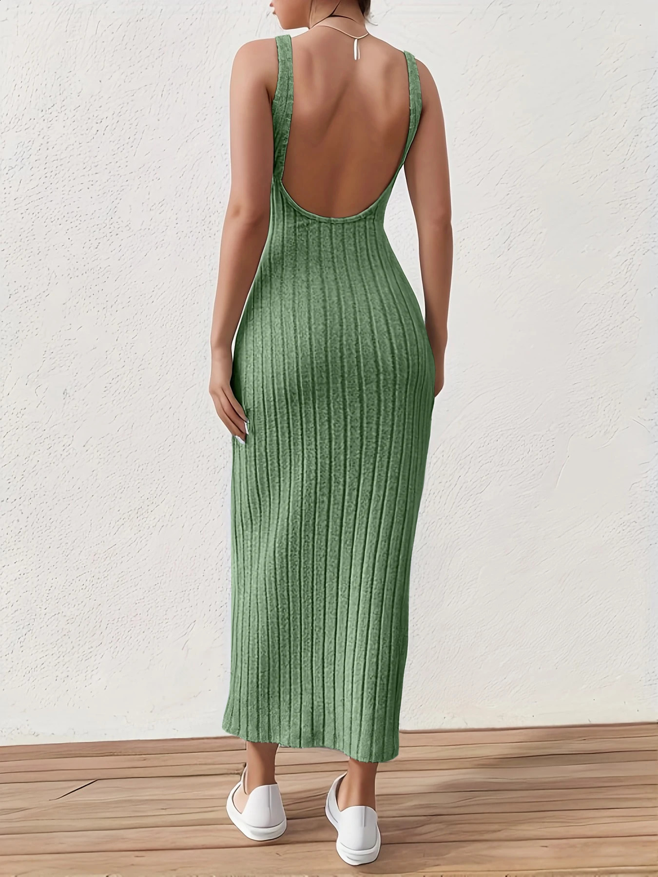 Solid Backless Tank DressSummer sexy backless mid-length knitted sleeveless dress 250319