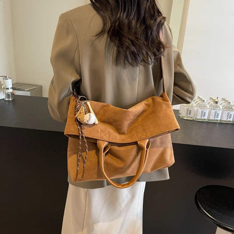 Vintage Suede Tote Bag for Women Autumn Winter Retro Handbags Purse Suede Crossbody Messenger Bag Casual Shoulder Satchel Bag 250319