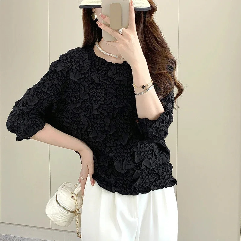 Miyake Temperment Pleated Top for Womens 2025 Summer Embroidered n High Quality Short Sleeve Tshirt 250312