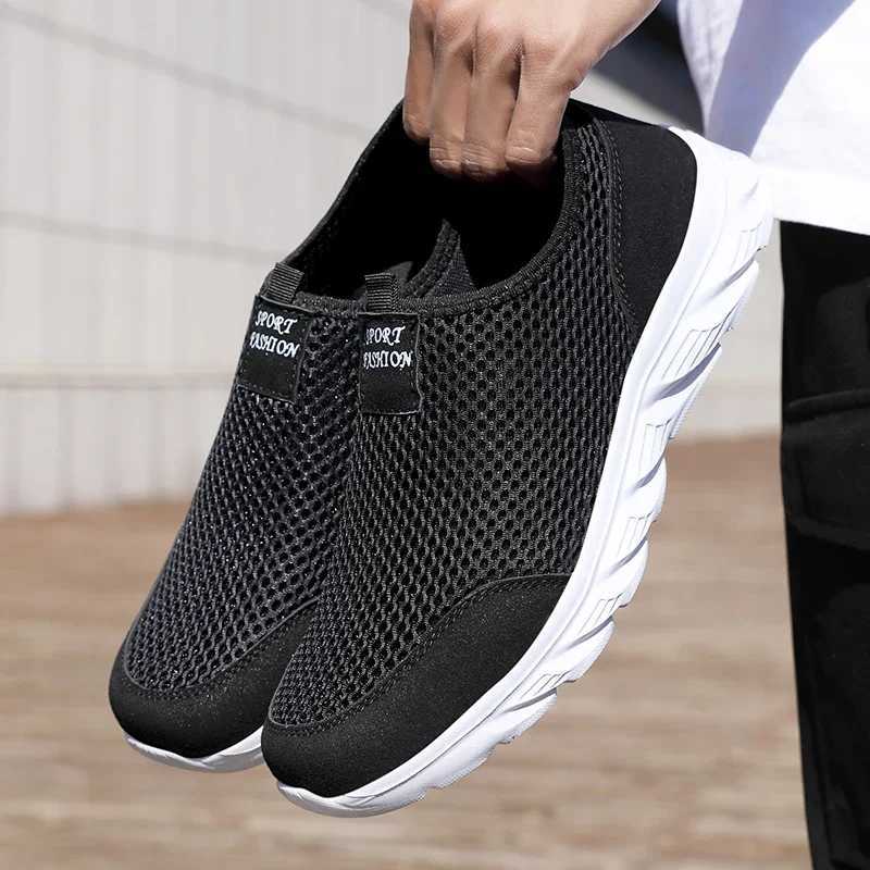 Running Sports Shoes Breathable Light Sneakers Summer Outdoor Tennis Walking Shoes Classic Casual Versatile Comfortable Men ShoeW250320