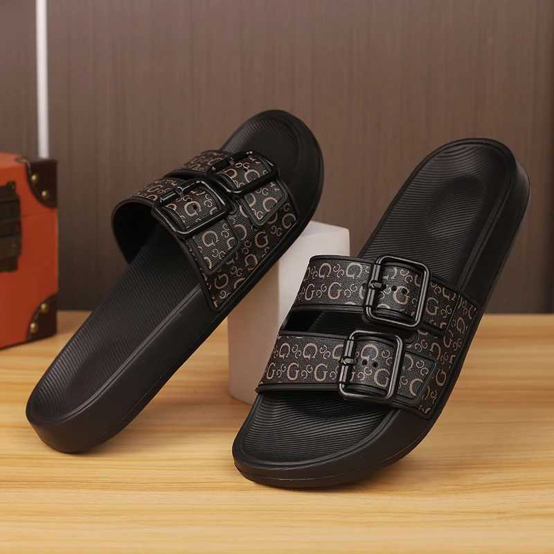 Mens leather sandals foldable mens sandals household slippers mens summer shoes mens slippers flip cover Y250320