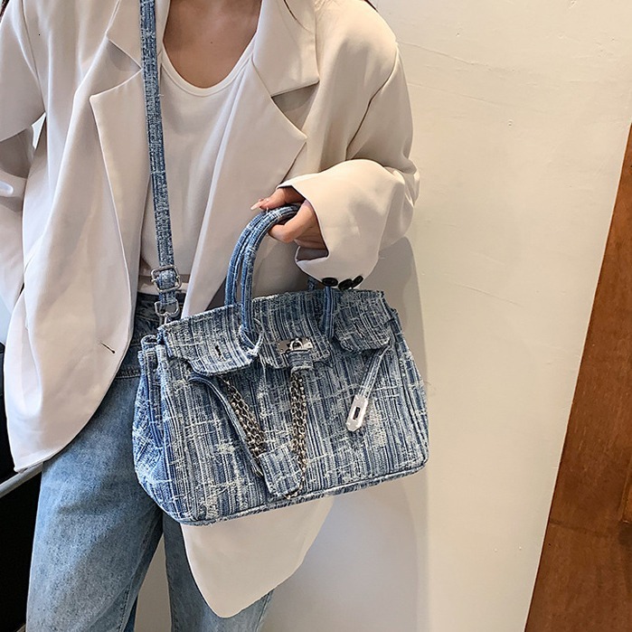 Unique Design Spring/Summer New Denim Blue Premium Texture Large Capacity Commuting Single Shoulder Diagonal Straddle Bag