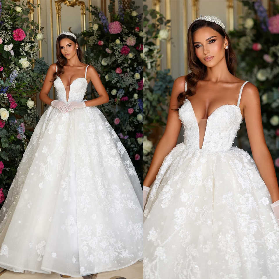Flowers Appliques Wedding Dresses Sexy A Line Spaghetti Straps Bridal Gowns Bkacless Bride Dress Customized