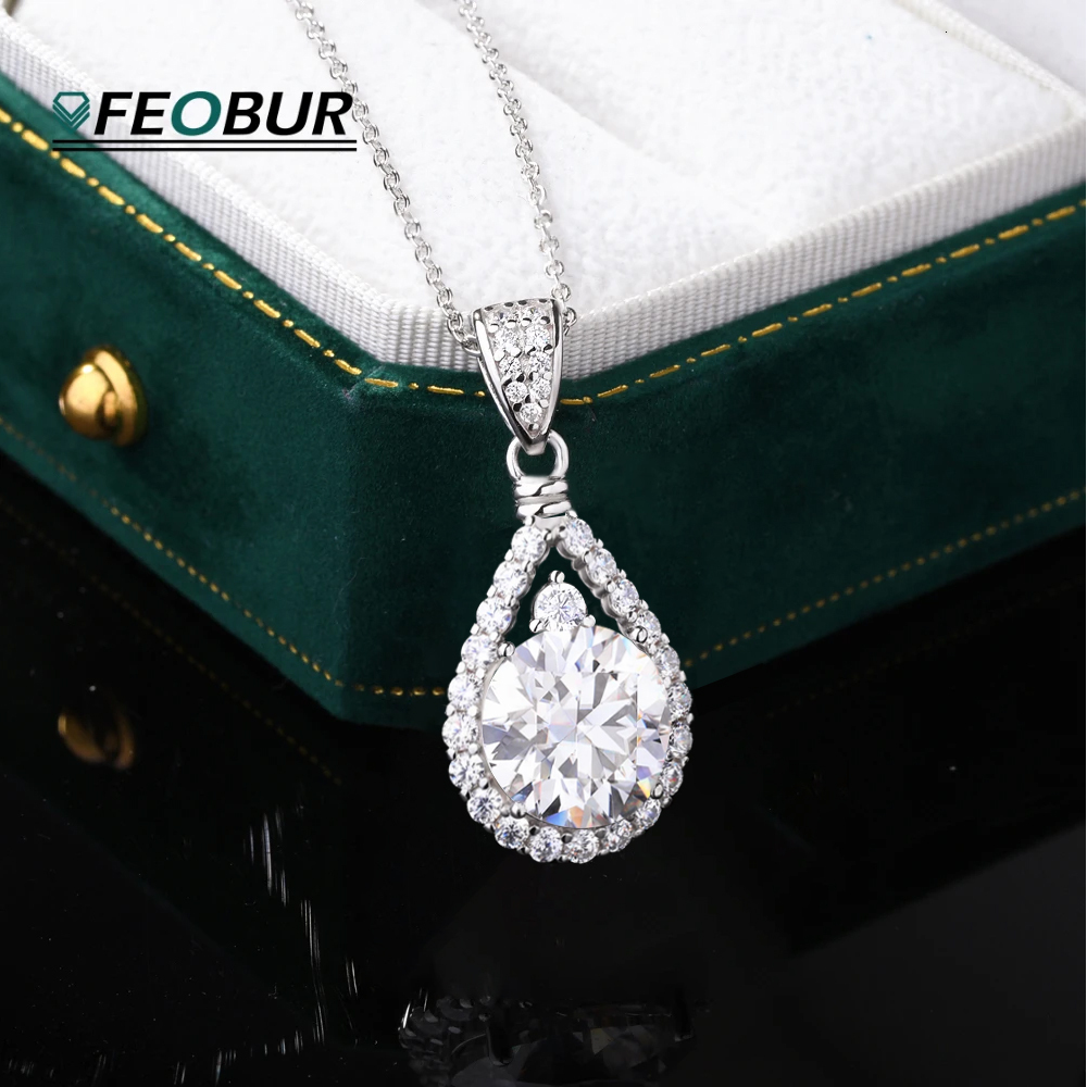 FEOBUR 1/3/5CT Moissanite Waterdrop Pendant Necklace for Women 925 Sterling Silver Plated with White Gold Luxury Wedding Jewelry