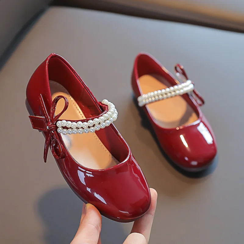 Fashion Bow Girl Princess Shoes 2025 Spring Childrens Leather Shoes Flat Bottom Anti Slip Baby Kids Casual Shoes 250319