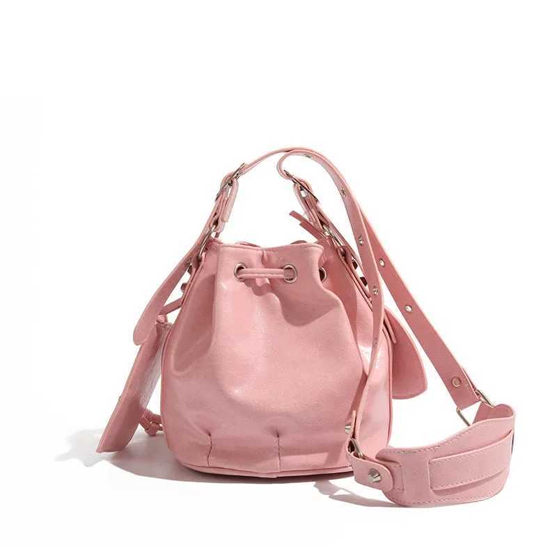 New version Drstring shoulder bag fashionable bucket bag bicycle bag high-end casual commuting shoulder bag cross body bag Y250319