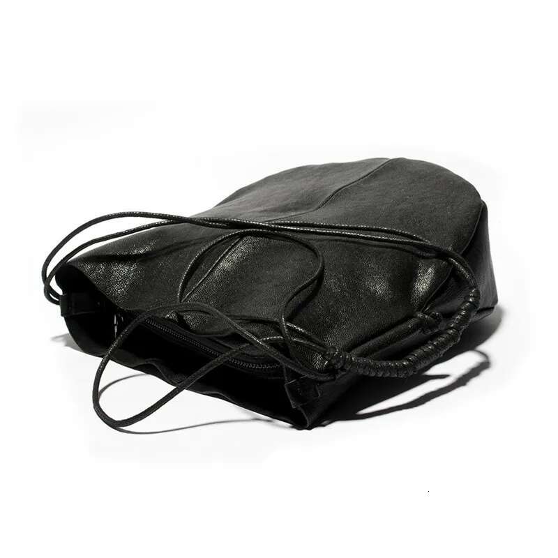 Soft Sheep Skin Bag Women's Leather New Tote One Shoulder Cross-Body Retro Black Weekend Vacation Shopping Bag