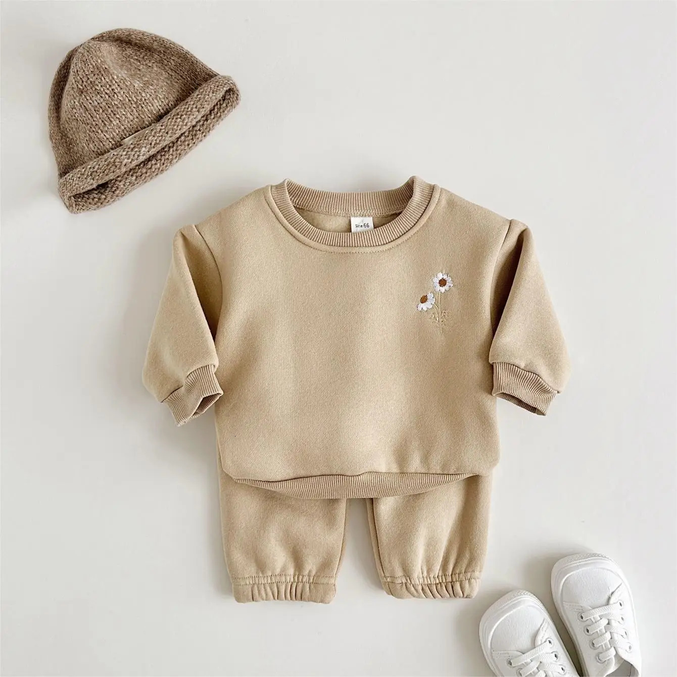 Autumn Thick Clothes Baby Set Wool Embroidery Daisy Pullover SweatshirtRunning Pants Boys and Girls Basic Winter 2PCS 250319