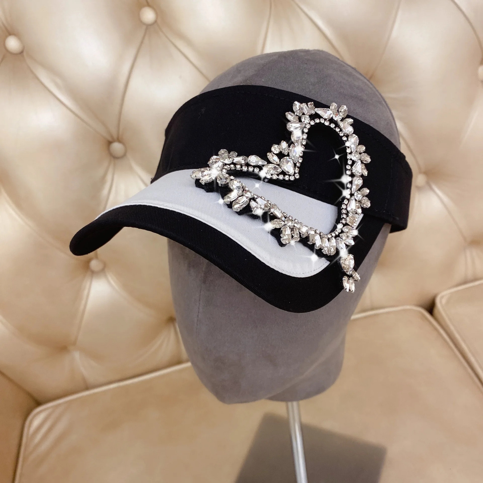 Summer Product Super Flash Heavy Handmade Rhinestone Love Fashion Empty Top Hat Outdoor Travel Leisure Sun hat Travel Sunscr 250320