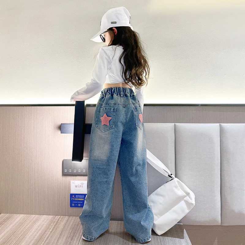Girls School Wide Leg Pants with Heart Star Design Casual Loose 2024 Kids Fashion Long Jeans Children Korean Style TrousersT250326