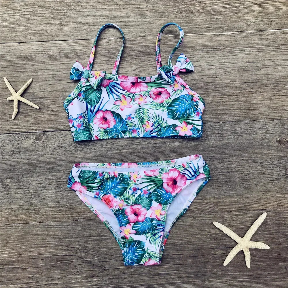Girl bikini cute flamingo print twopiece beachwear childrens split swimsuit baby 250319