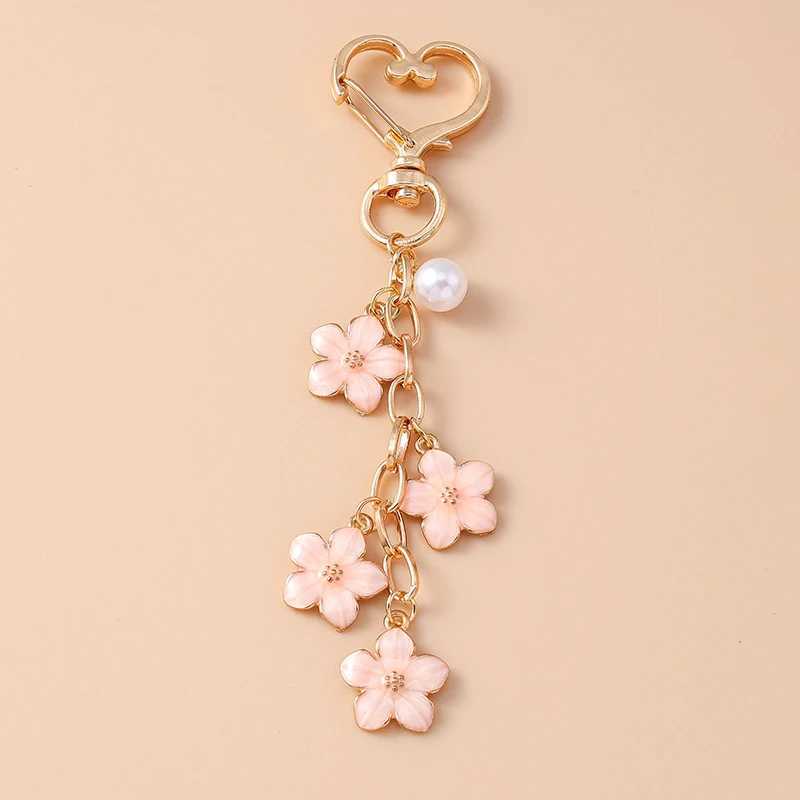 Cute Enamel Pearl Flower Keychain Plant Key Ring Pendant for Women Girls Handbag Decor DIY Handmade Jewelry GiftsXJ250319