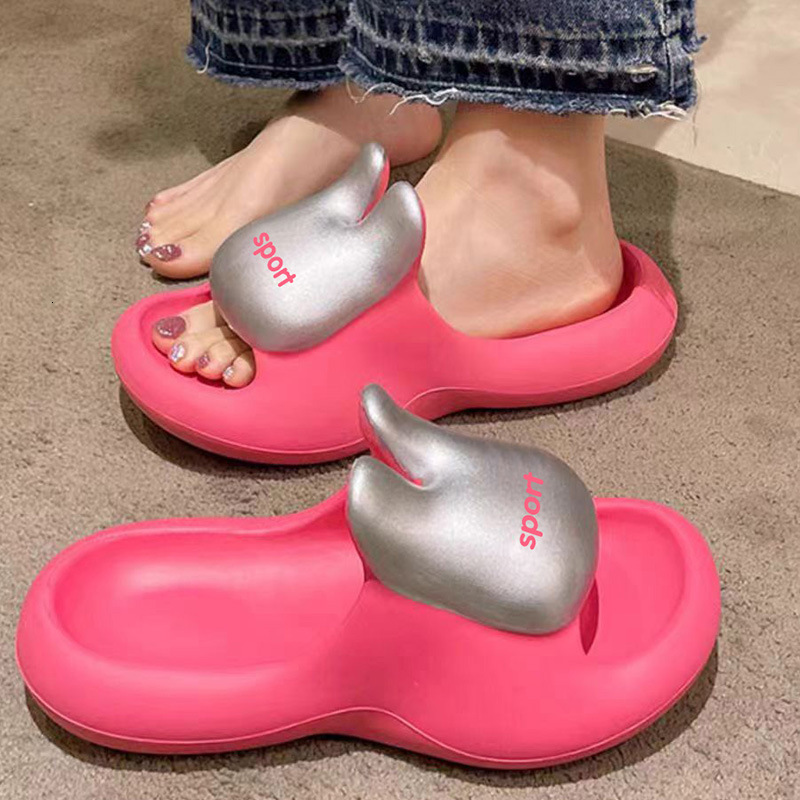 Designer's New Summer Slippers Fashionable Women's EVA Thick Soled Indoor Home Shoes Sandal Outdoor Beach Grass Shoes Trendy And Casual One 