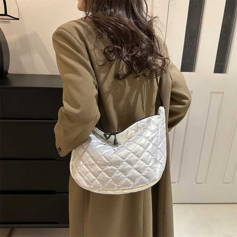 Space Cotton Shoulder Bag Fashion Hobo Crossbody Bags Lattice Pattern All-match Large Capacity Handbags for Women Commuting Y250319