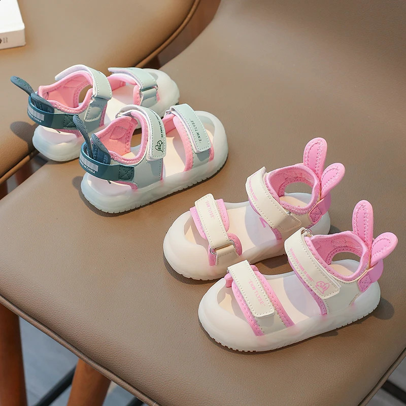 Childrens sandals 212 years old cartoon green pink soft boys and girls beach shoes casual anti slip childrens sports 250312