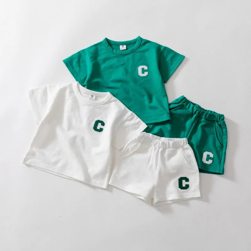 2psc Summer born Baby Girl Boy Fallow TshirtShorts Printed Fashion Letter Set Childrens Clothing 250319