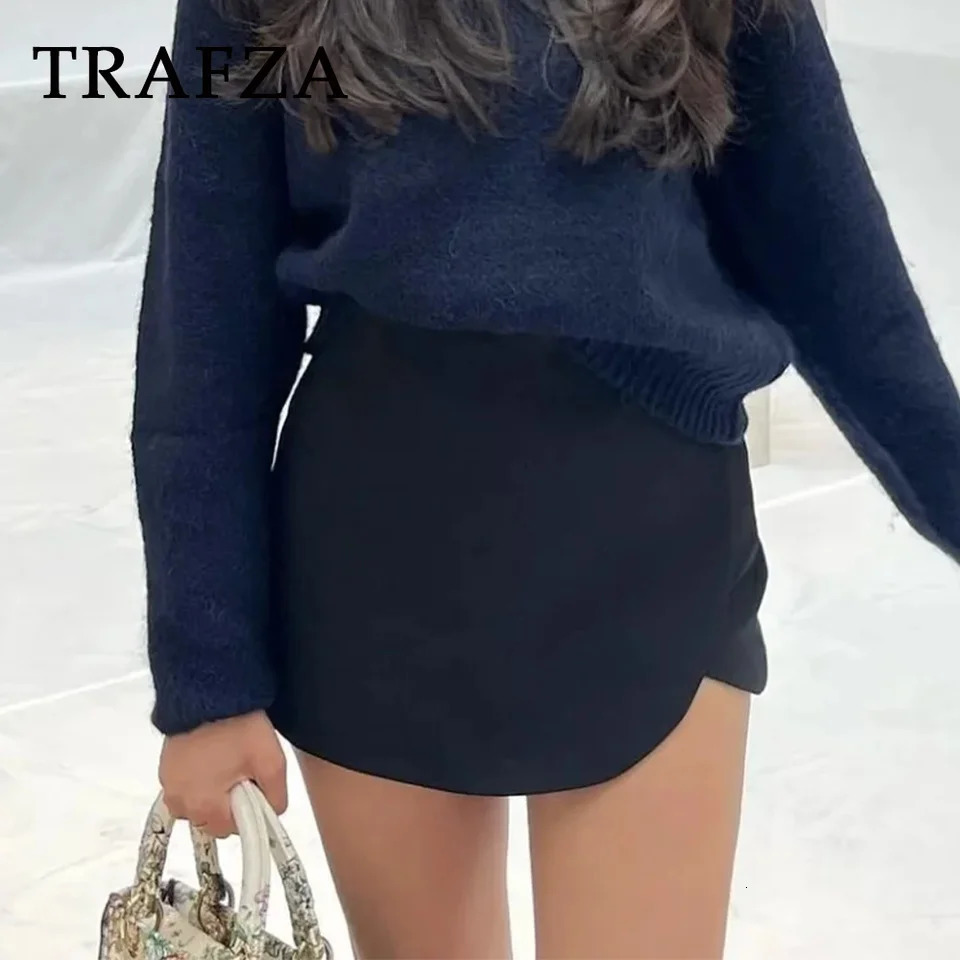TRAFZA Autumn Winter Women Casual Mini Asymmetrical Skirts Shorts Fashion Sexy High Waist Solid Back Pockets Female Shorts 250320