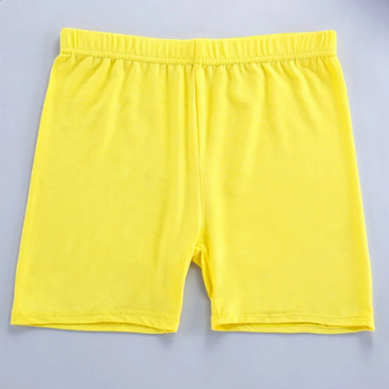 boy and girl shorts cghj chgjhk jhvjyh 250312