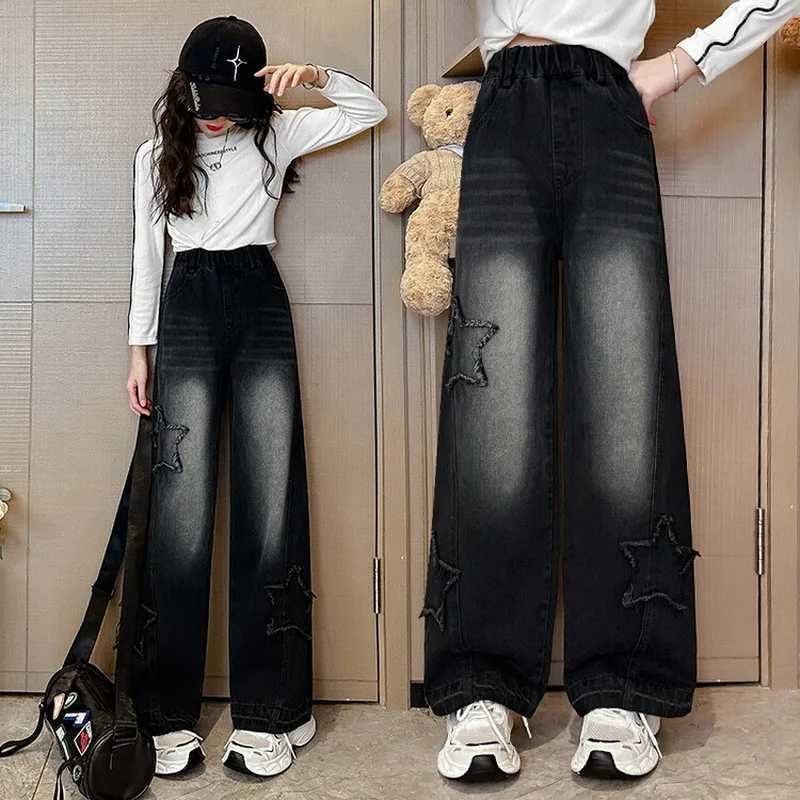 Teenage girl retro high waist wide leg straight jeans with star pattern suitable for children baby new shoulder strap jeans girl TrouserT250326
