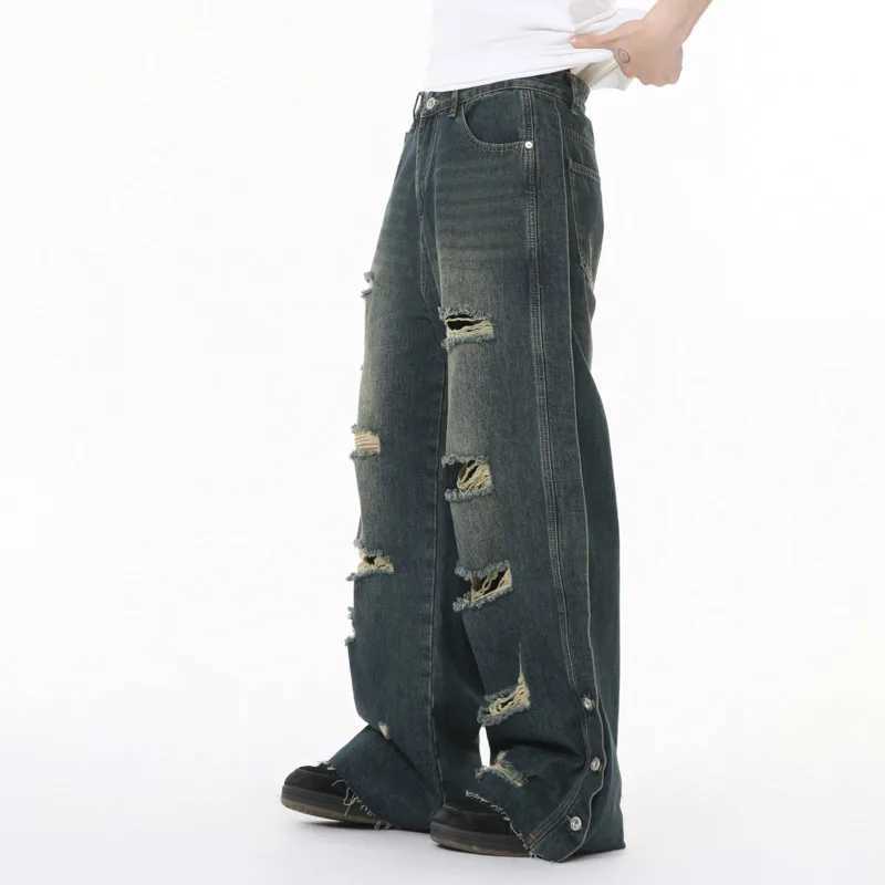 New Mens Wear Hole Heavy Industry Personalized Fashion Versatile Wash Loose Jeans Trend in the US StreetT250319