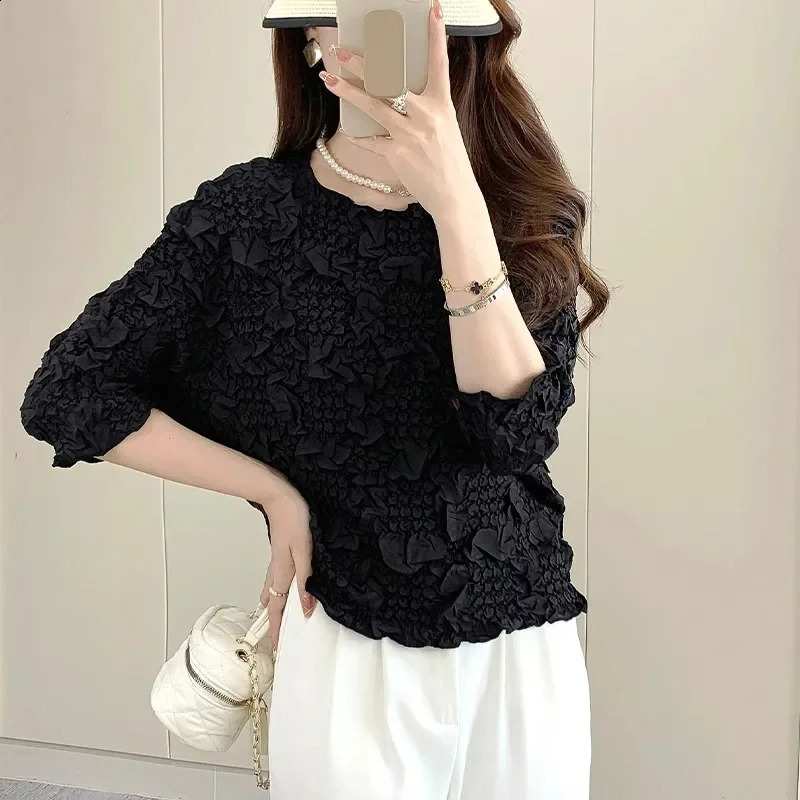 Miyake Temperment Pleated Top for Womens 2025 Summer Embroidered n High Quality Short Sleeve Tshirt 250312