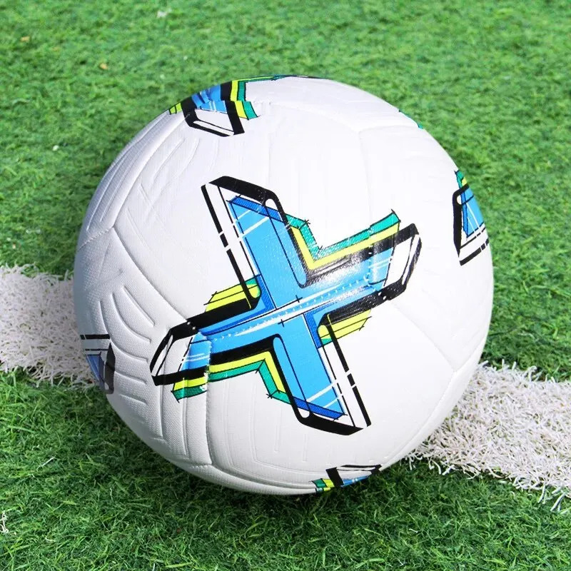 Soccer Ball Official Size 5 Three Layer Wear Rsistant Durable Soft PU Leather Seamless Football Team Match Group Train Game Play i250320