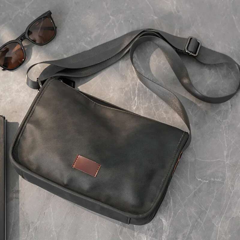 Retro Fashion Men's Soft PU Leather Shoulder High Capacity Crossbody Bags Messenger Bag Handbags Bolso Hombre