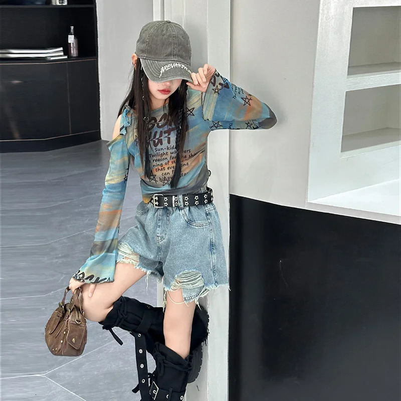 Childrens and Girls Hip Hop Clothing Set Long Sleeve Crop Top Cowboy Shorts Fashion Street Dance Stage 2PCS 250319