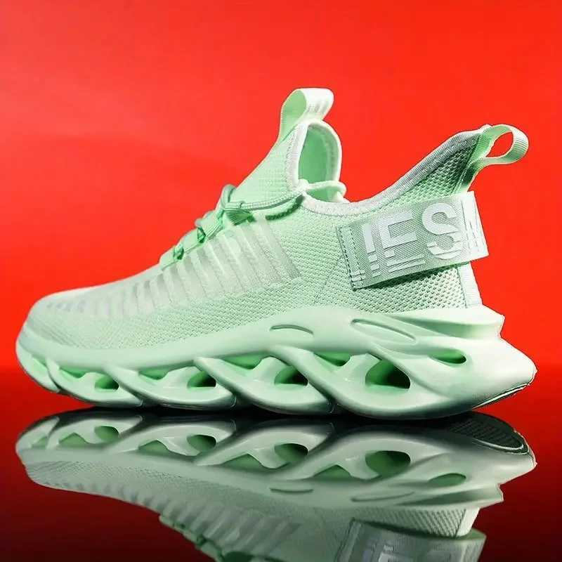 Lightweight mens running shoes comfortable breathable knitted shock-absorbing non slip sole womens outdoor running shoesW250320