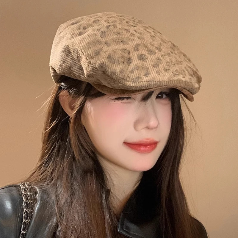 Y2K Personalized Leopard Print Corduroy Forward Hats Women Spring and Autumn Niche Versatile Retro Literary Painter Berets Cap 250320