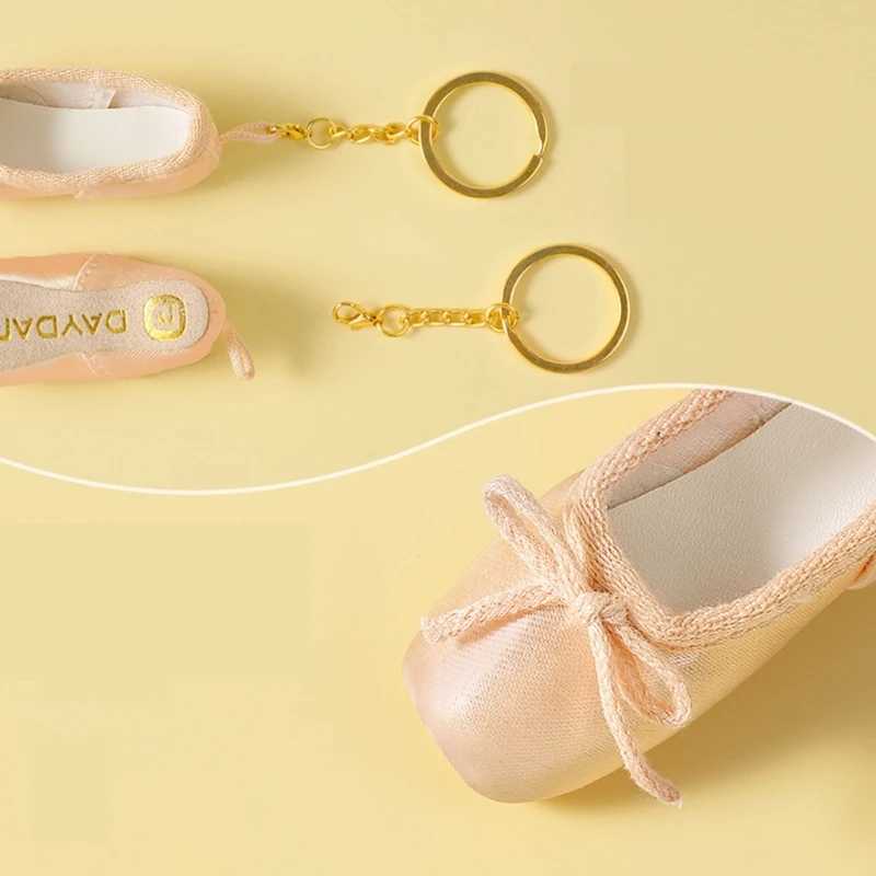 Ballet inspired keychain satin corner shoe pendant cute keychain satin alloy material keychain dance enthusiast Y08EXJ250319