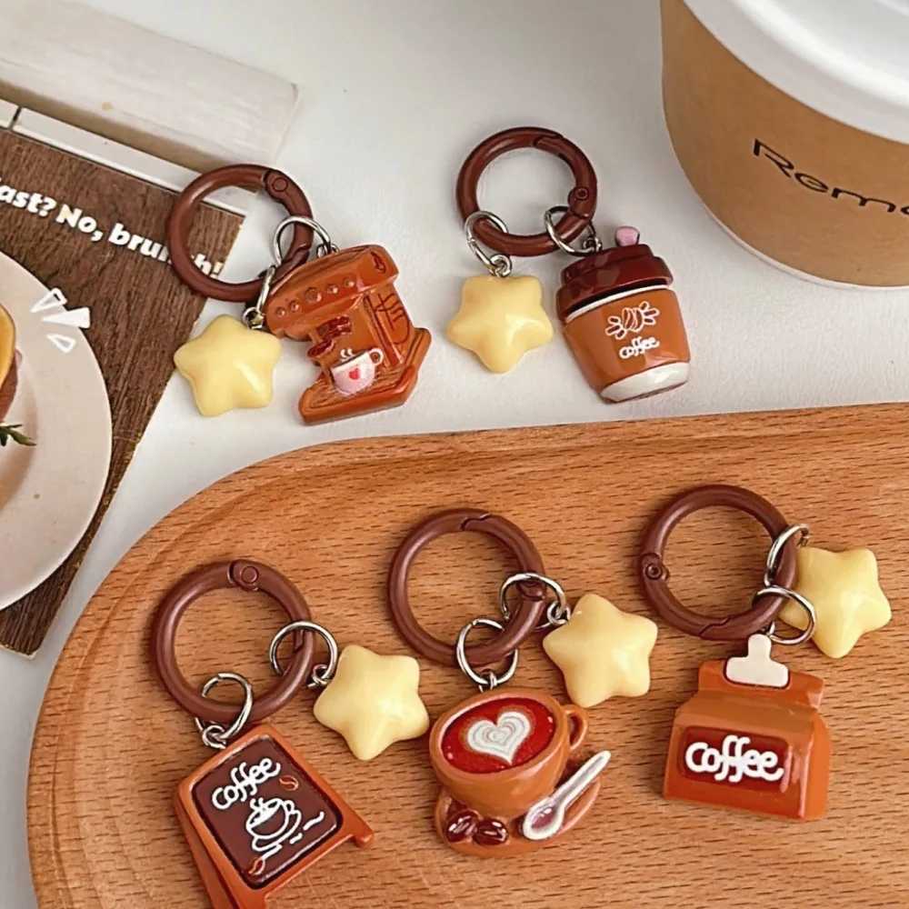 4PcsNew Coffee Shop Celebrity Keychain Pendant Versatile Pendant Bag Pendant Girlfriend AccessoriesXJ250319