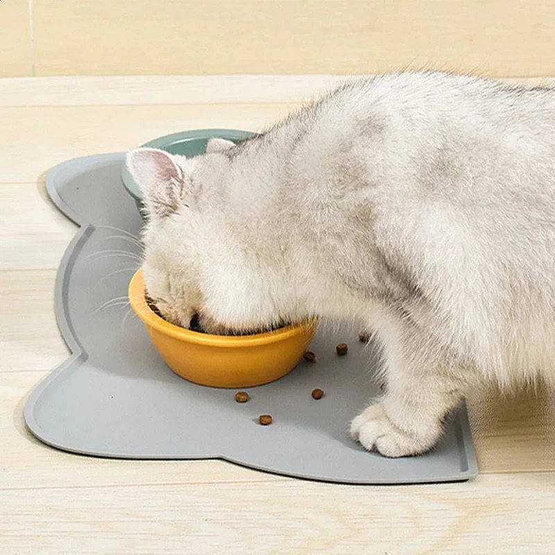 Waterproof pet mat used for dogs cats solid color silicone food mats bowls beverage portable dog feeding 250312