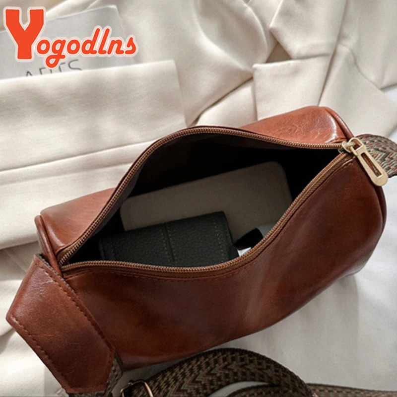 Yogodlns Womens Retro Shoulder Bag Fashion Wide Shoulder Strap Cross Body Bag Retro Pillow Messenger Handbag Womens Handbag 250318