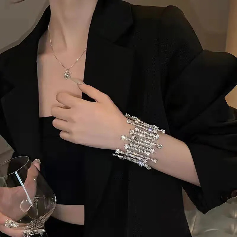 Shiny Full Rhinestone Crystal Stretch Bracelet Bling Womens Hand Bracelets For Party Wedding Wristband Jewelry And Accessories 250320