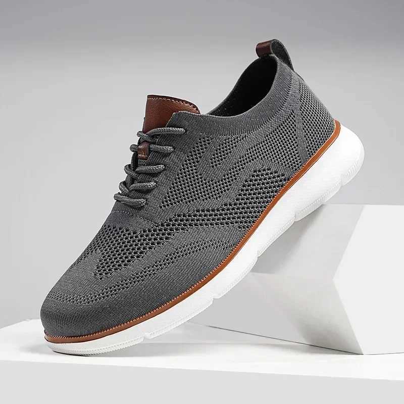 Outdoor Lightweight Men Running Shoes Anti-Slip Jogging Casual Sport Shoes Breathable Walking Sneakers Mesh Athletic ShoesW250320