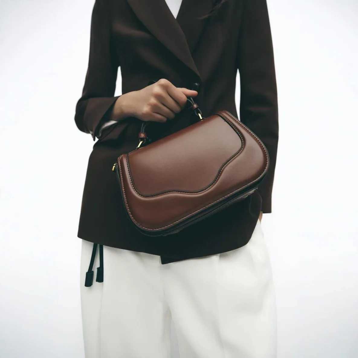 New retro leather cross body bag for women 2025 designer womens flip shoulder bag armpit handbag and wallet Y250319