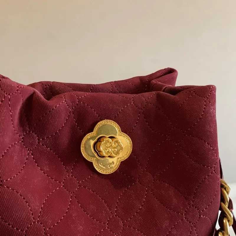 Ladies high-end bag red single shoulder cross body small bag Chinese style palace museum series bucket bag Y250319