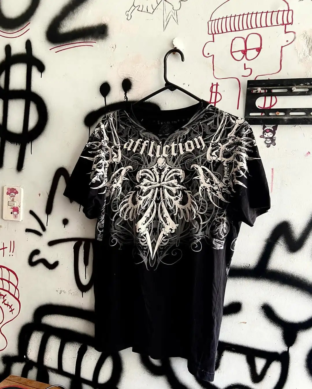 Gothic Skull Print Loose Shortsleeved Tshirt Fashionable Street Fashion Printed Harajuku Y2kT Shirt 250312