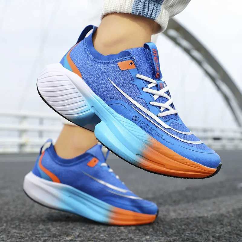Soft padded mens running shoes womens original marathon outdoor jogging net breathable sports shoes mens comfortable sports training shoesW250320