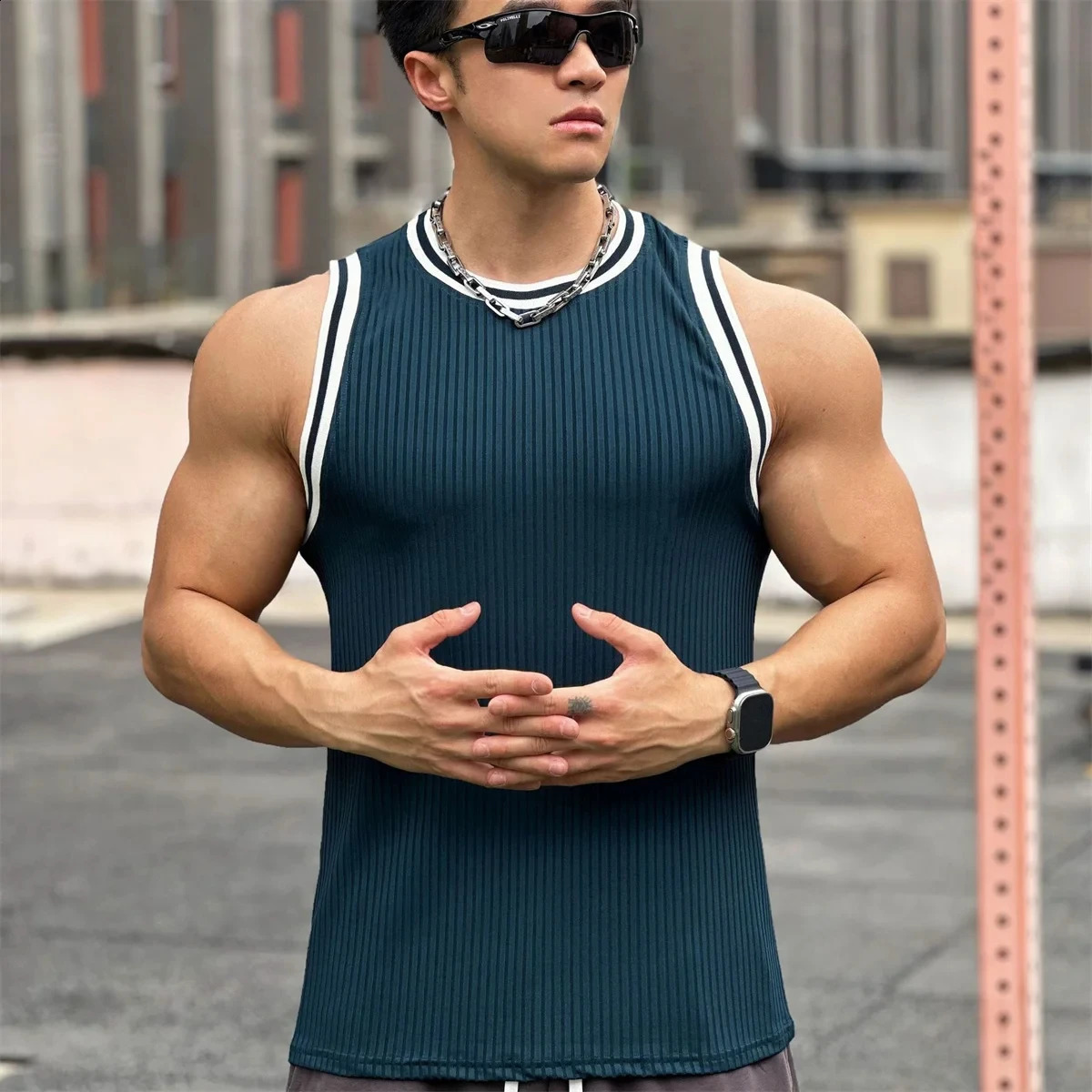 Mens Bodybuilding Top Gym Fitness Sleeveless Sweatshirt Casual Halter Vest Single Wear Summer 250319