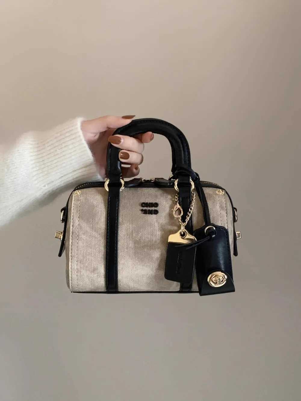 Nanfeng Chio2nd internet celebrity semi cooked mocha pillow bag womens 2025 new handheld small handbag shoulder crossbody bag Y250319