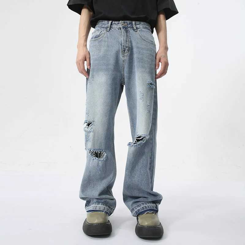 Fashionable mens straight jeans with perforated design for autumn new streetwear American style wide leg jeans for spring 9C5979T250319