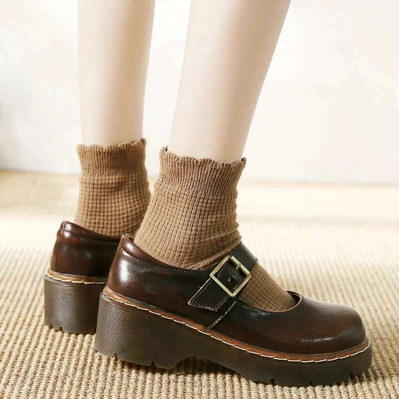 2025 With Box Designer shoes sneakers Women's Literary Shoes in Retro Style on Thick Sole in Mori Girl Style Mary Jane Japanese Shoes in Student 