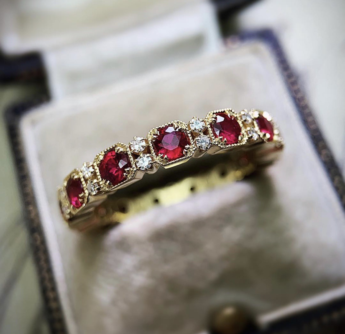 Engagement Ring with Zircon Inlay Modern and Chic Fashion Accessory for Her Perfect for Proposals and Special Occasions