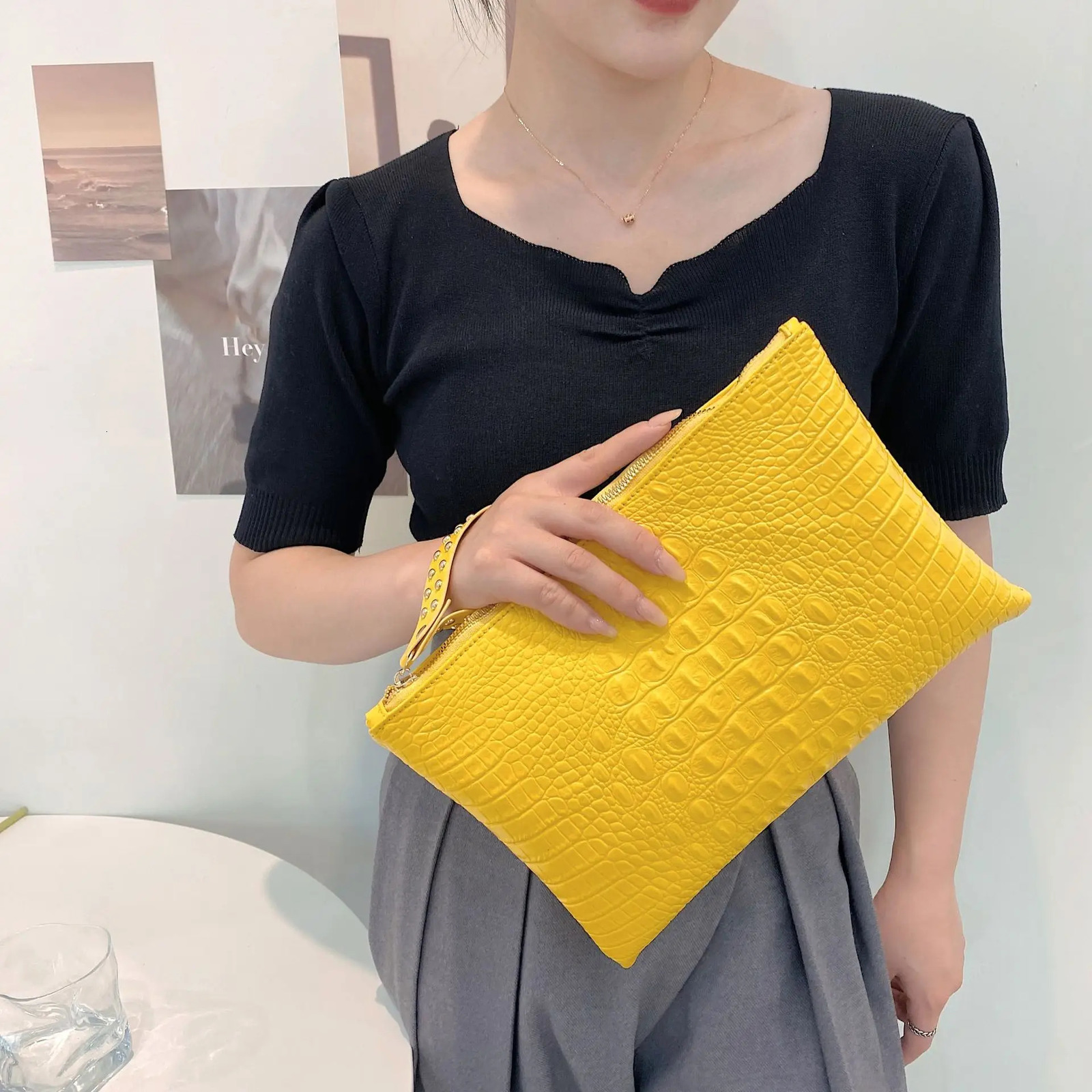 Fashion Handbags Women Bag PU Leather Clutch Ladies Evening Envelope Bag Female Day Clutches Purse Portable Wristlet Bag 250314