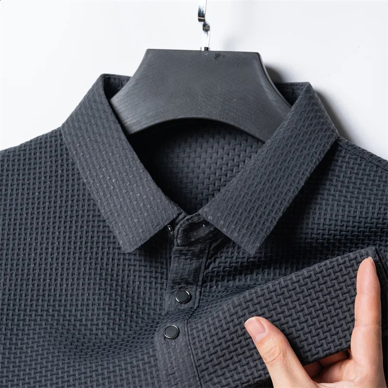 2025 Summer Mens Short Sleeve Tshirt Cool and Breathable POLO Shirt Business Casual Sweatabsorbing Top 250318